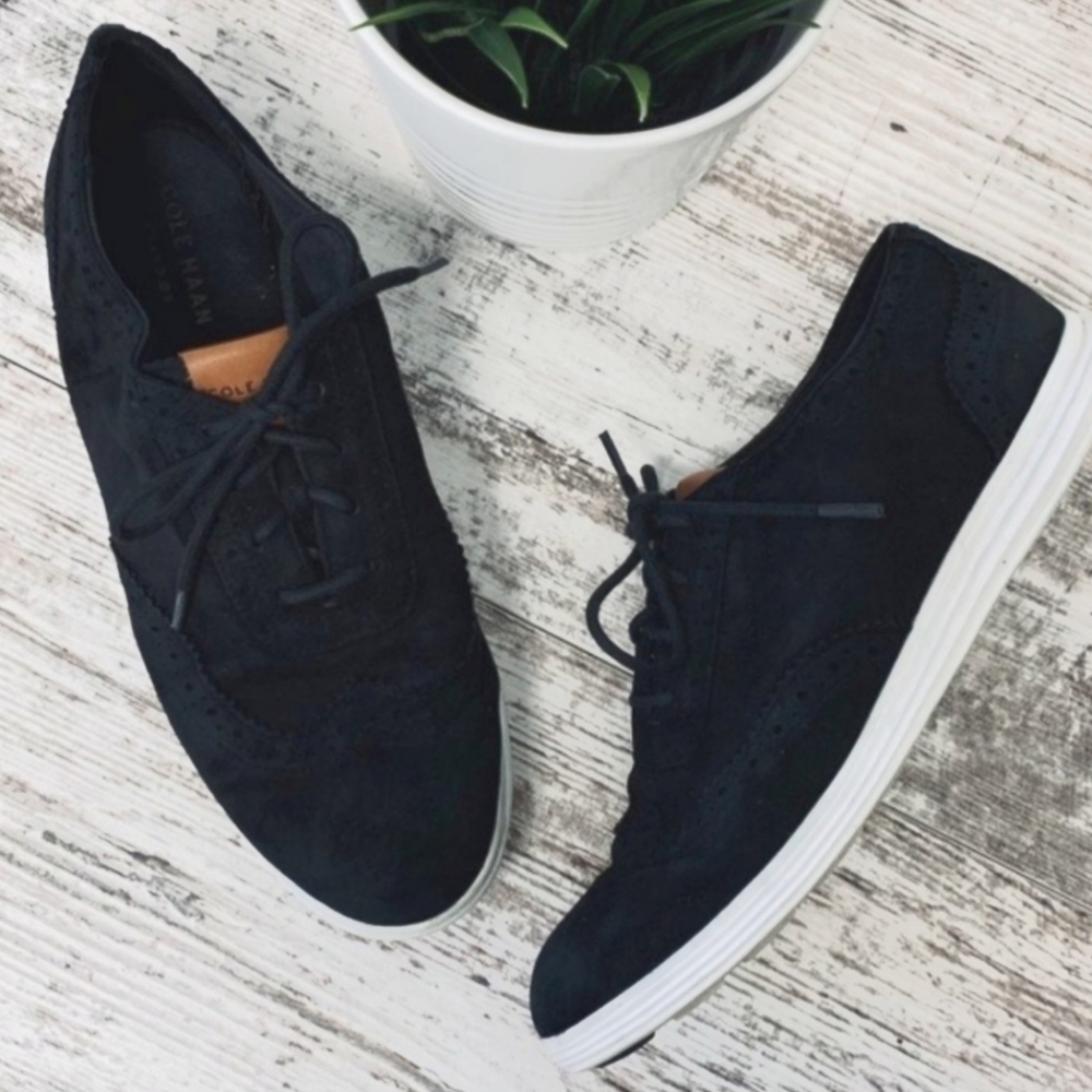 COLE HAAN Ella Black Suede Oxford Shoes Flats Womens 6.5 EUC